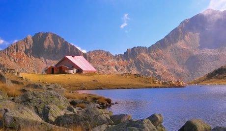 Chalets and parks in the Pirin Mountains