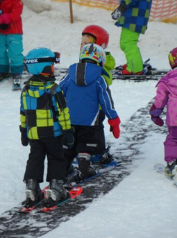 When to take with you and when not your children on vacation in Bansko?